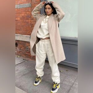 Long nights coat in Oatmeal NWT